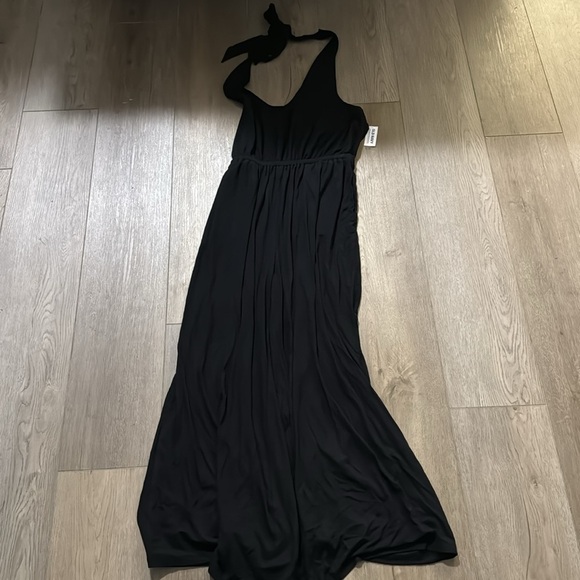 NWT! Old Navy Black Waist-Defined Halter Jumpsuit - Multiple Sizes 💎 - Picture 9 of 13